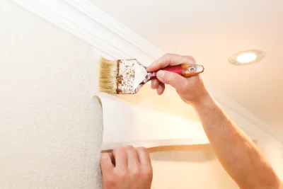 Pose de papier peint à Thiais — revêtements muraux et toiles de verre